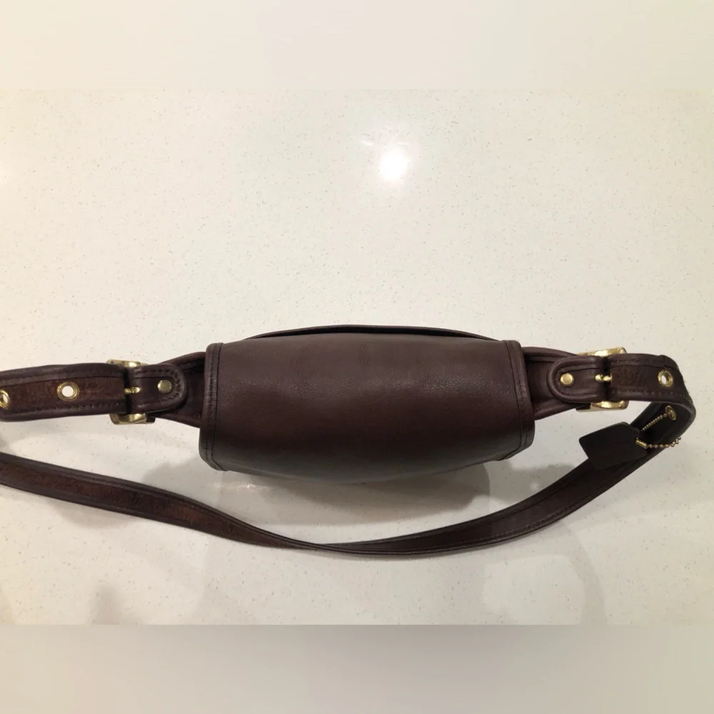 COACH VINTAGE LEGACY COMPANION  Mahogany Leather bag/purse #9715 with hangtag - Picture 9 of 14